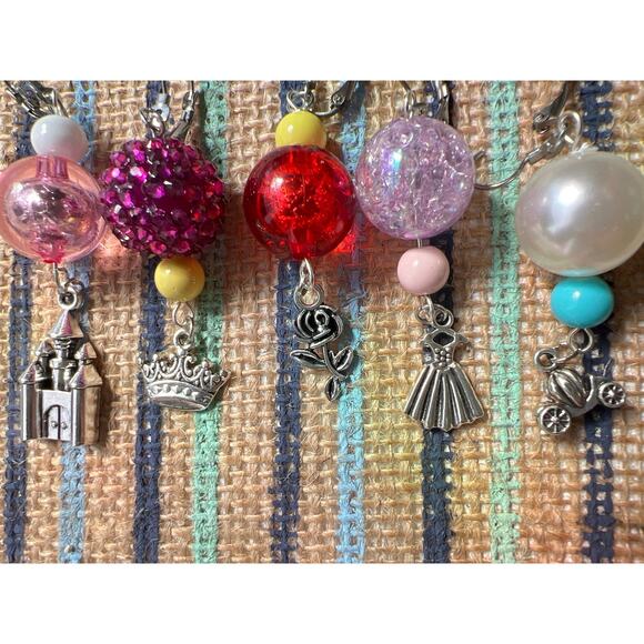 Princess Bead & Charm Set of 5 Stitch Markers for Fiber Arts - Picture 4 of 4